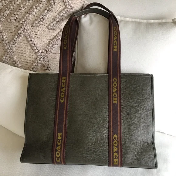 Coach Large Smith Leather Tote Purse in Olive Green, With Scarf - Picture 2 of 16